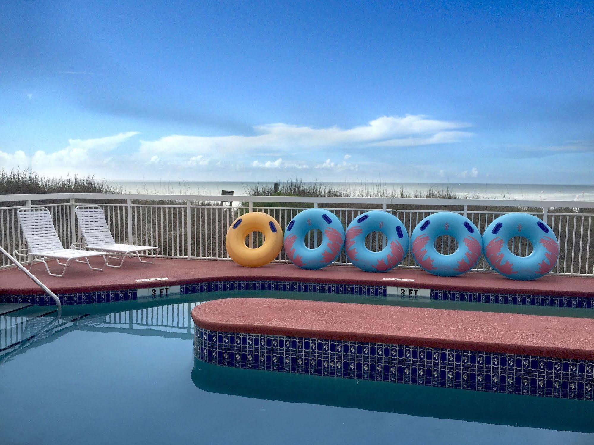 Castaway Beach Inn & Swim Up Bar North Myrtle Beach Ngoại thất bức ảnh